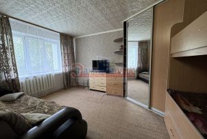 Сдается 1 комн. квартира в 8-й микрорайон