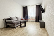 Продается 1 комн. квартира в 16а микрорайон